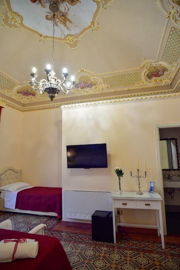 Palazzo Degli Affreschi Bed & Breakfast Catania Exterior photo