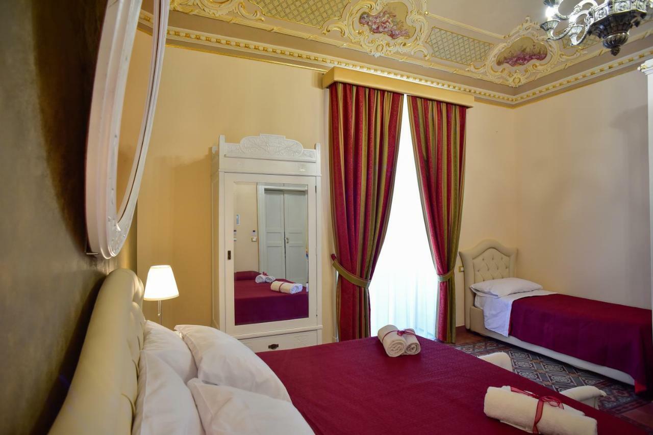 Palazzo Degli Affreschi Bed & Breakfast Catania Exterior photo