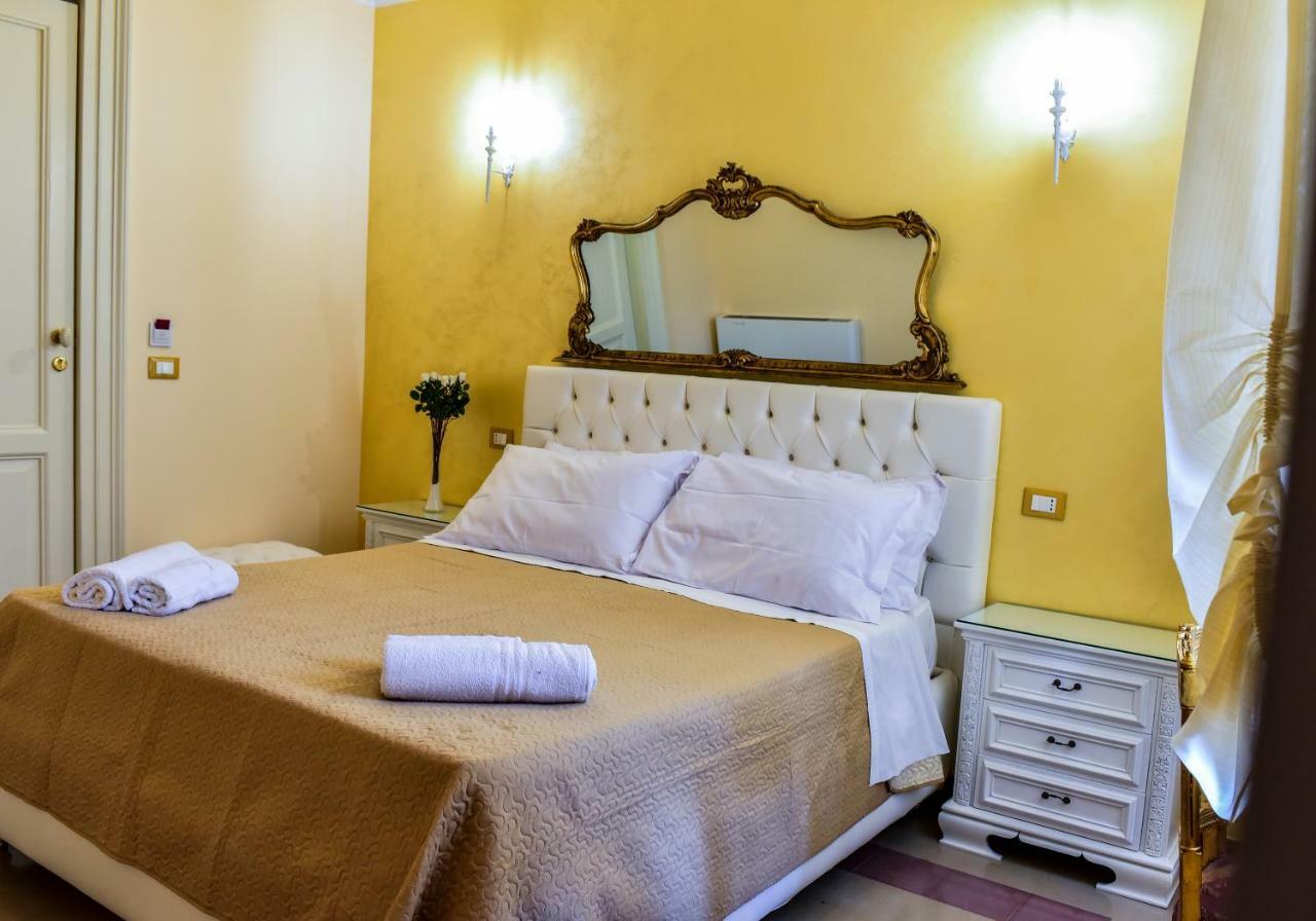 Palazzo Degli Affreschi Bed & Breakfast Catania Exterior photo