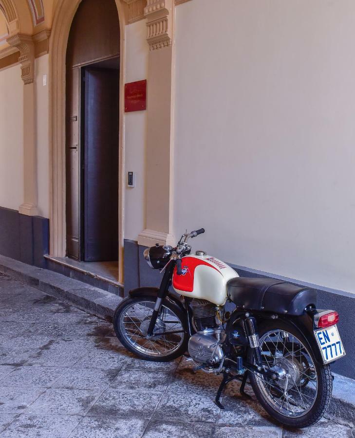 Palazzo Degli Affreschi Bed & Breakfast Catania Exterior photo