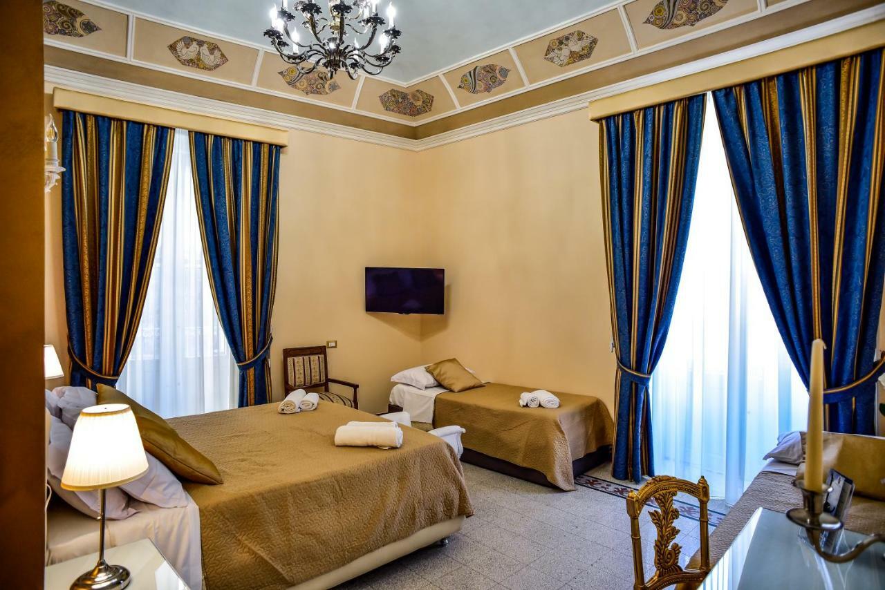 Palazzo Degli Affreschi Bed & Breakfast Catania Exterior photo