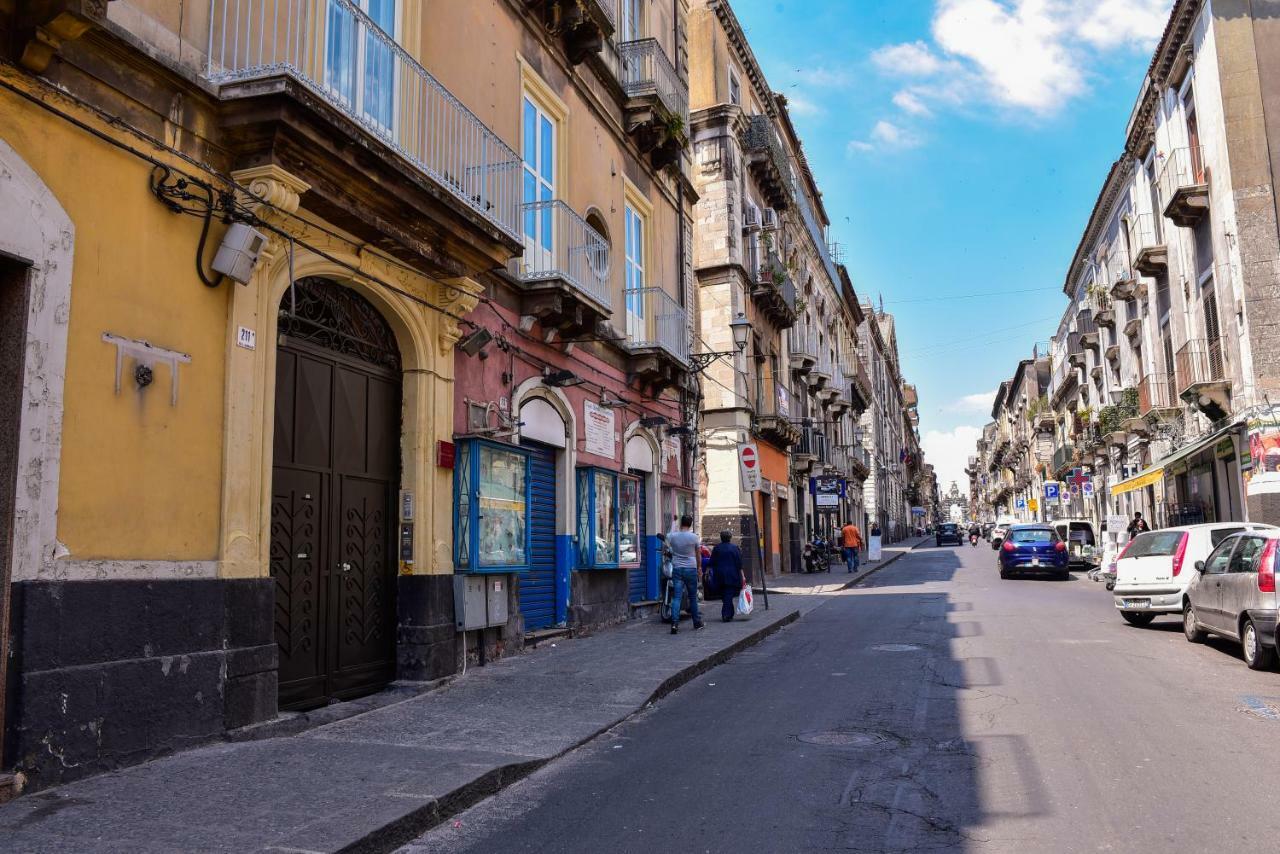 Palazzo Degli Affreschi Bed & Breakfast Catania Exterior photo