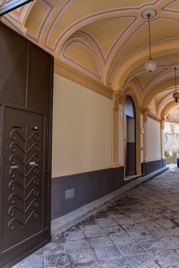 Palazzo Degli Affreschi Bed & Breakfast Catania Exterior photo